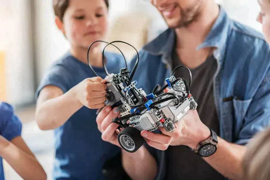 Hoe LEGO Technic jongeren inspireert over technologie en natuurkunde” | 2TTOYS ✓ Official shop<br>