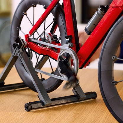 LEGO Icons Racefiets - Bouwpakket voor Volwassenen - Fiets met Rubberen Banden, Versnellingen en Achterstandaard - Slaapkamer Decoratie - Cadeau-idee voor Wielerfans - 11380