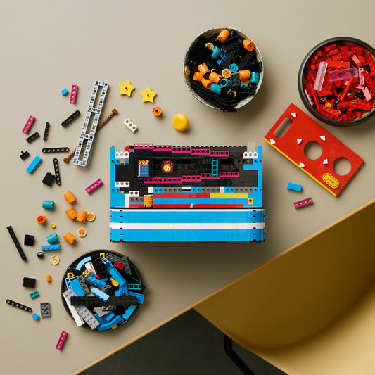 LEGO Donkey Kong-Arcadekast - Bouwpakket voor Volwassenen - Arcadespel voor Verzamelaars - Retro Woondecoratie en Kantoor Decoratie - Videogame Merch - Cadeau voor Gamers, Mannen en Vrouwen - 72051