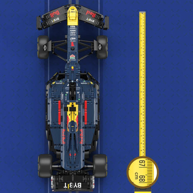 Max Verstappen RedBull F1 raceauto 1:8 (zelfde formaat als LEGO 42141 & 42171)