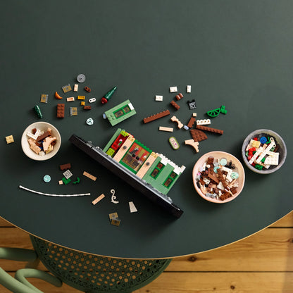 LEGO French Cafe 10362 Icons