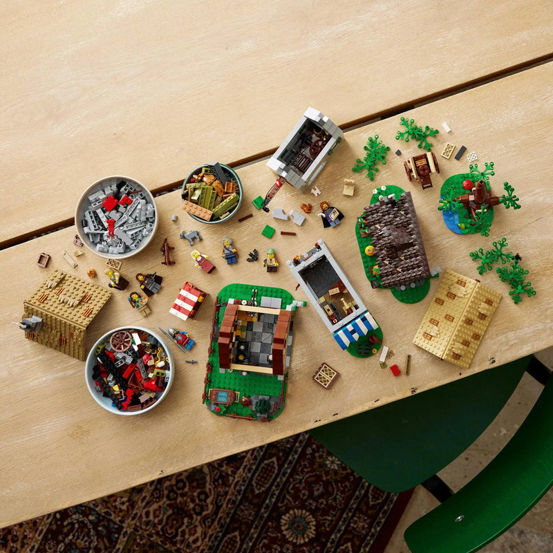 LEGO Medieval Town Square 10332 Icons