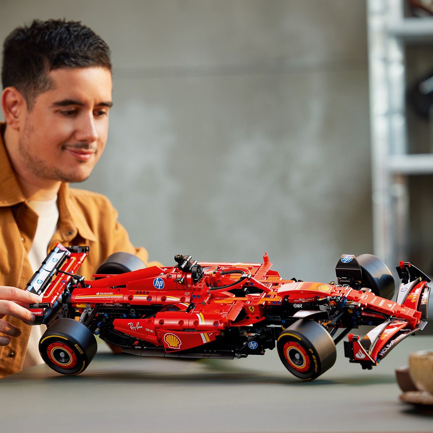 LEGO Formule 1 auto 42207 Ferrari SF24 Technic