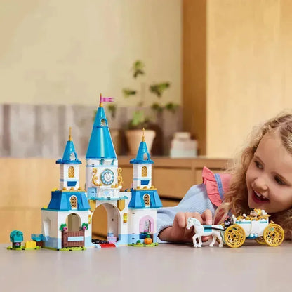 LEGO Assepoesters kasteel en paardenkoets 43275 Disney