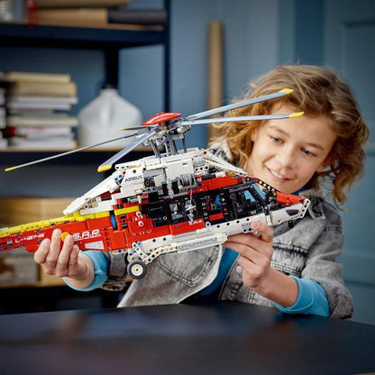 LEGO Airbus H175 Reddings Helicopter 42145 Technic LEGO TECHNIC @ 2TTOYS LEGO €. 178.49