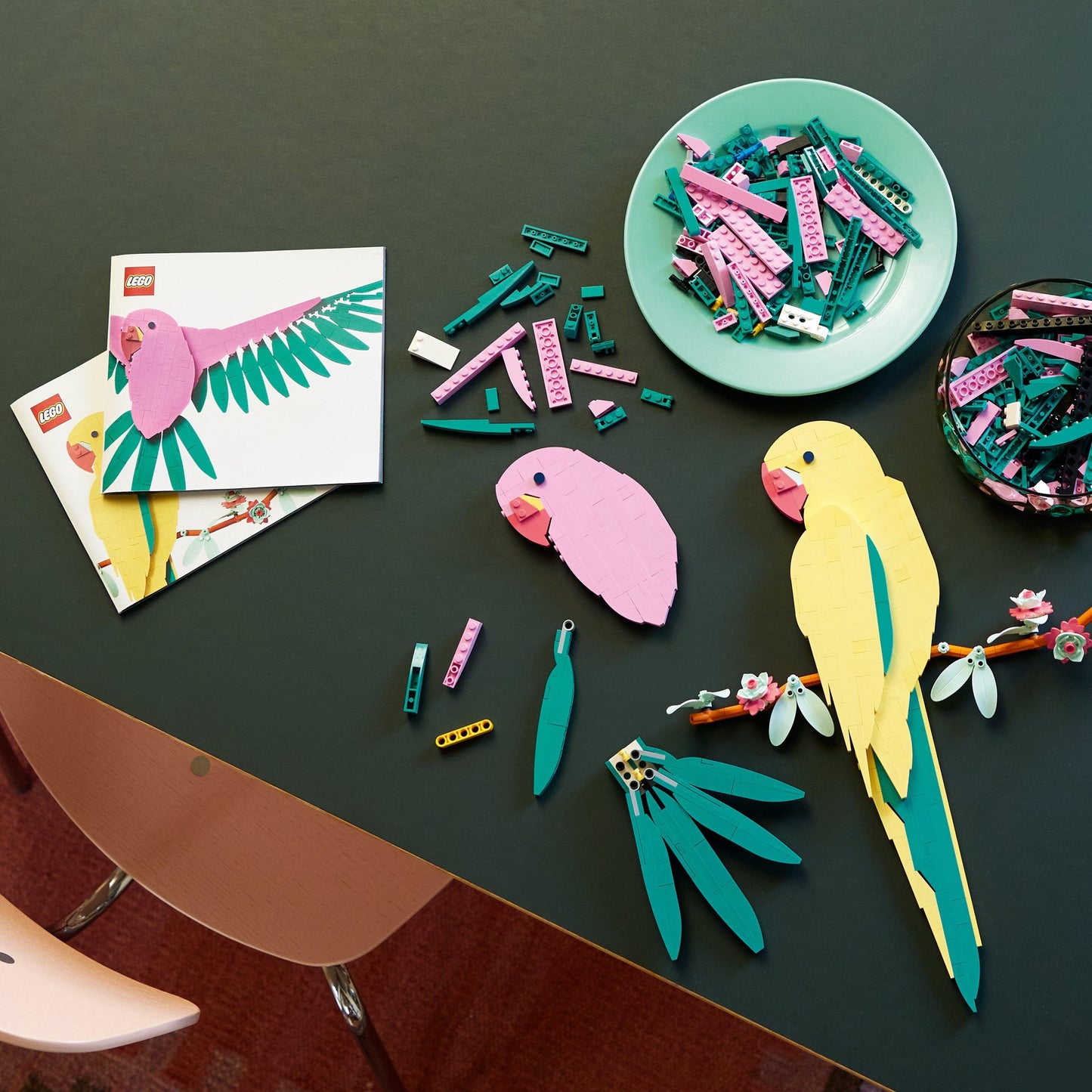 LEGO De Faunacollectie – Kleurrijke papegaaien 31211 Art LEGO ART @ 2TTOYS LEGO €. 42.49