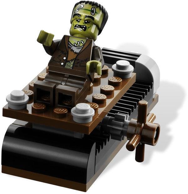 LEGO De Gekke Wetenschapper & Zijn Monster 9466 Monster Fighters LEGO Monster Fighters @ 2TTOYS LEGO €. 139.99