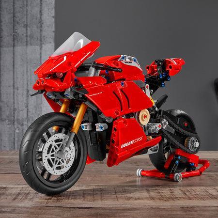 LEGO Ducati Panigale VR4 race motor 42107 Technic LEGO TECHNIC @ 2TTOYS LEGO €. 79.99