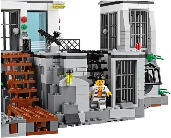 LEGO Gevangenis Eiland 60130 City LEGO CITY @ 2TTOYS LEGO €. 79.99