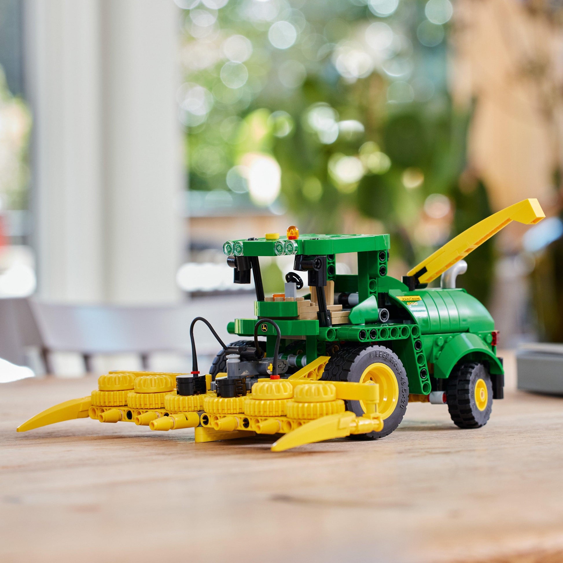 LEGO John Deere 9700 Maïshakselaar 42168 Technic LEGO TECHNIC @ 2TTOYS LEGO €. 36.49