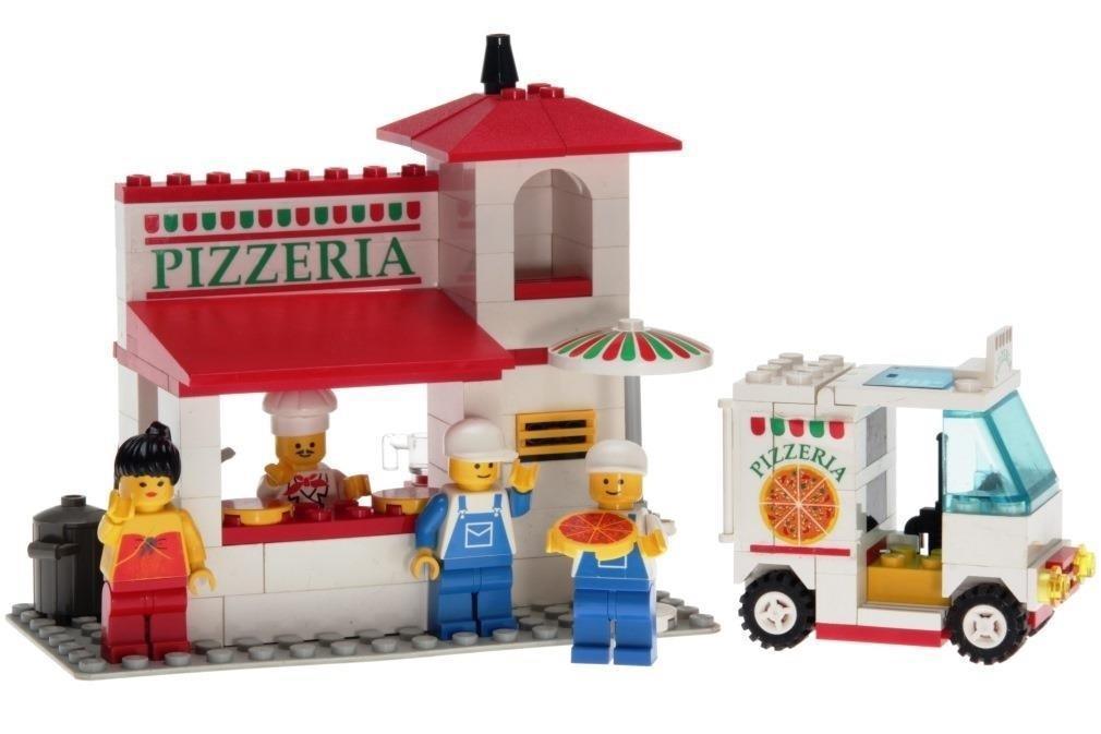 LEGO Pizza-To-Go 10036 Town LEGO Town @ 2TTOYS LEGO €. 16.99
