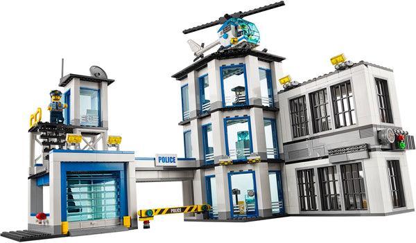 LEGO Politiebureau 60141 City LEGO CITY @ 2TTOYS LEGO €. 89.99