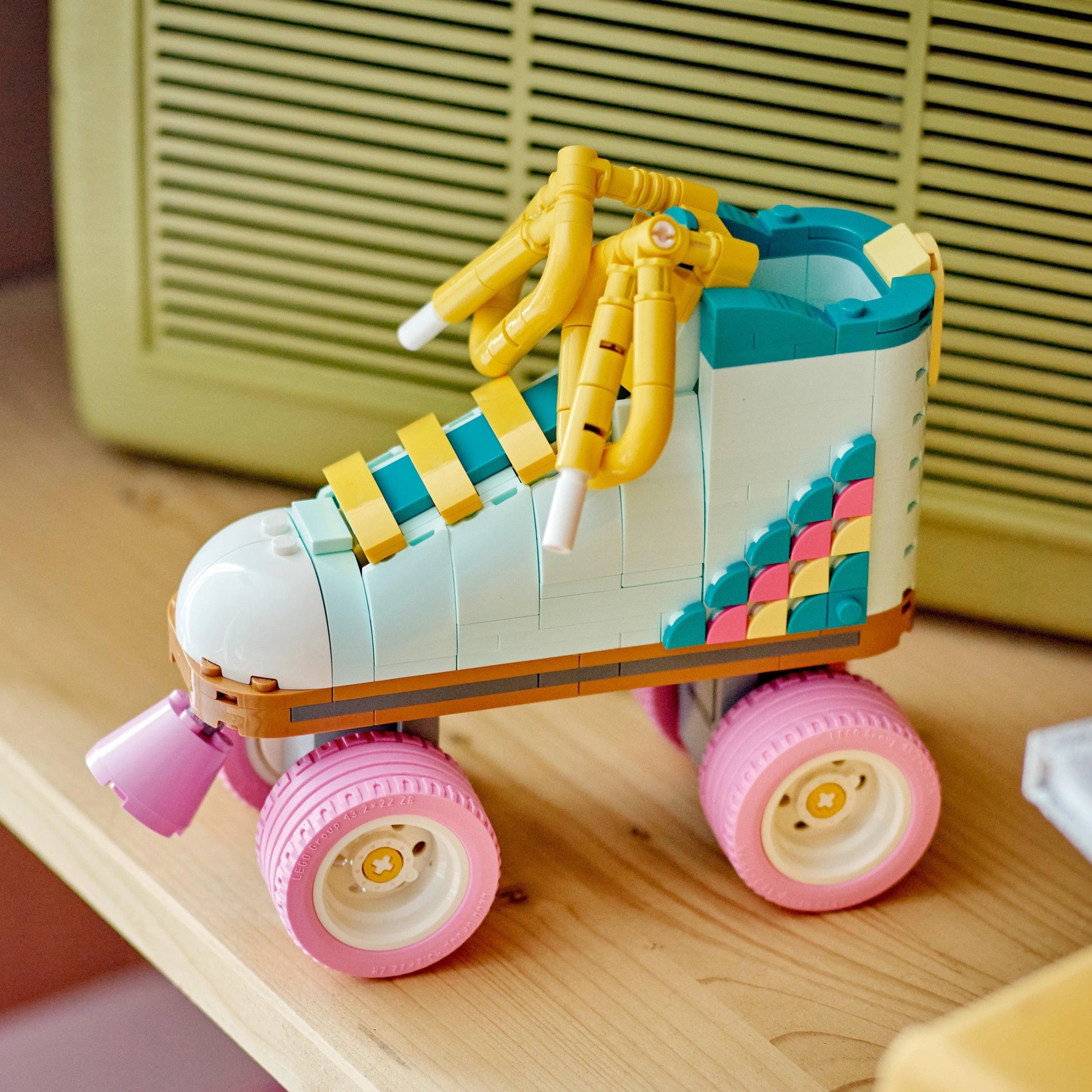 LEGO Roller Skate 31148 Creator 3 in 1 LEGO CREATOR 3 IN 1 @ 2TTOYS LEGO €. 29.99