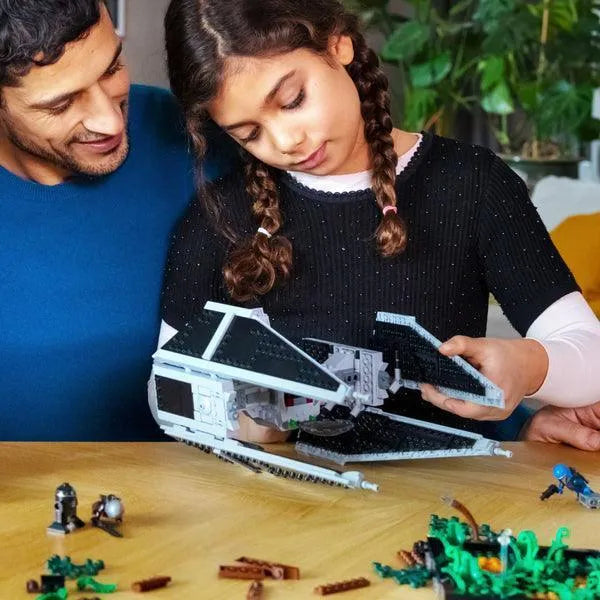 LEGO The Endor Speeder Bike Chase Diorama 75353 StarWars LEOG STARWARS @ 2TTOYS | Official LEGO shop😊🥰 LEGO €. 79.99