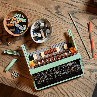 LEGO Type machine / Typewriter 21327 Ideas (USED) LEGO IDEAS @ 2TTOYS | Official LEGO shop😊🥰 LEGO €. 174.99